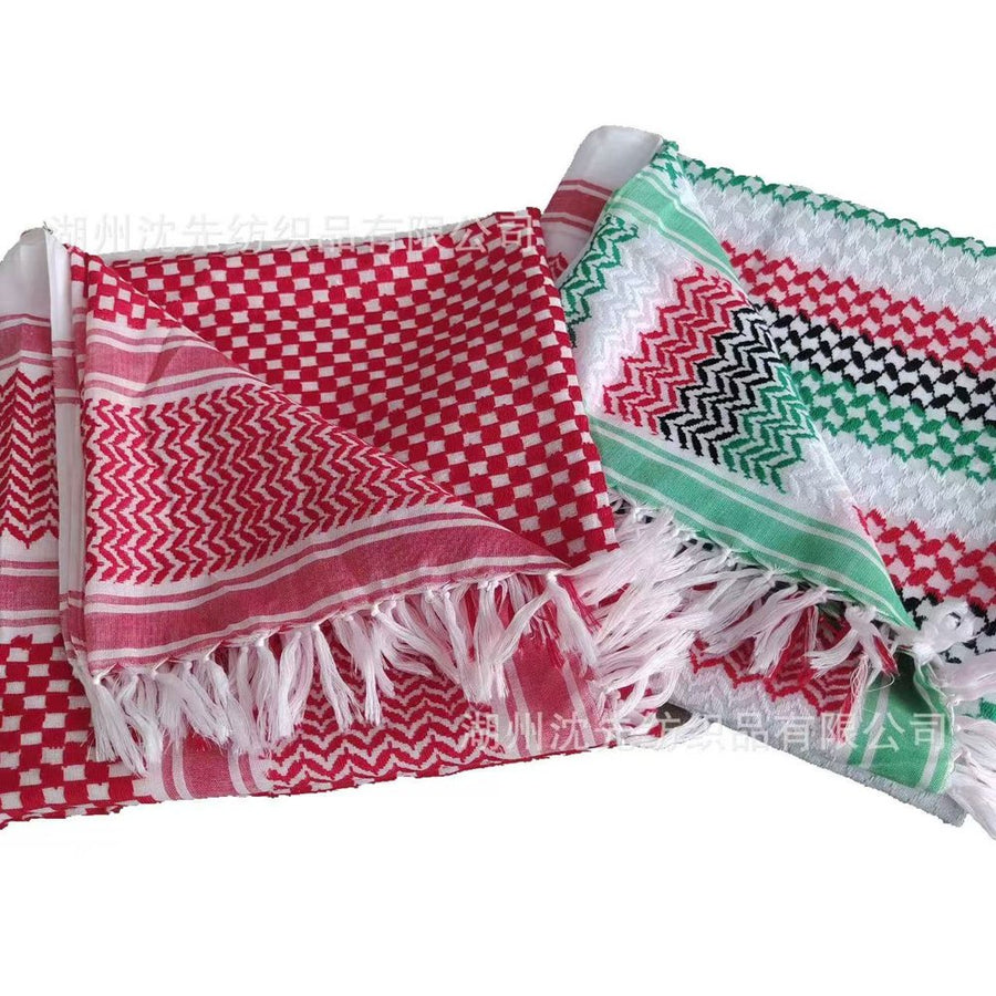 Keffiyeh in Cold Weather: Layering Without Bulk