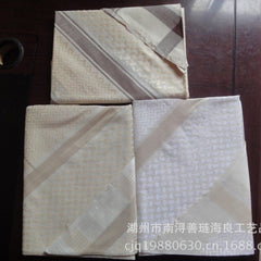 Polyester Keffiyeh – White & Grey Gulf Ghutrah